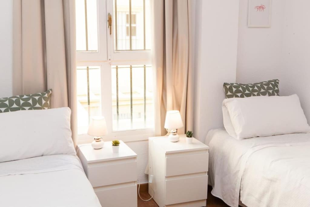 Ferienwohnung Zona 1 Santa Cruz Parking Privado Sevilla Exterior foto