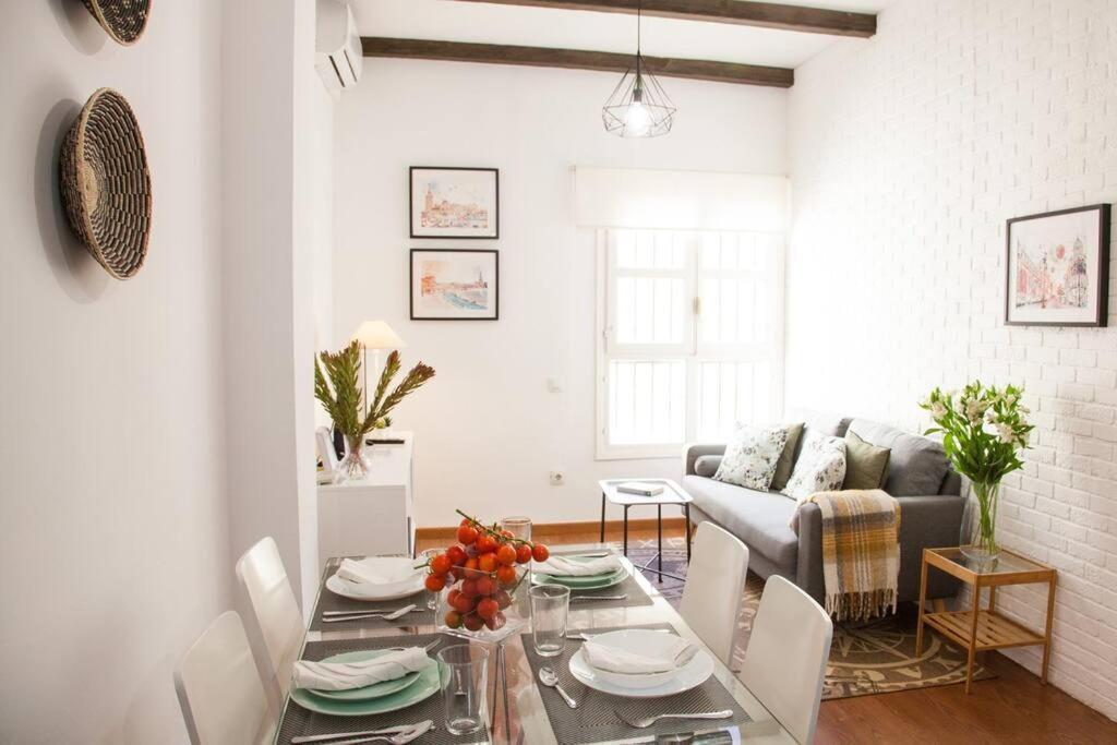 Ferienwohnung Zona 1 Santa Cruz Parking Privado Sevilla Exterior foto